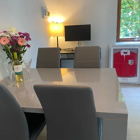 Ailesbury Oaks Дублин